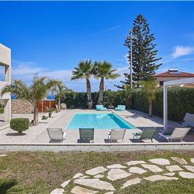 3 bedroom villa with pool, Alcamo, sleeps 5-6